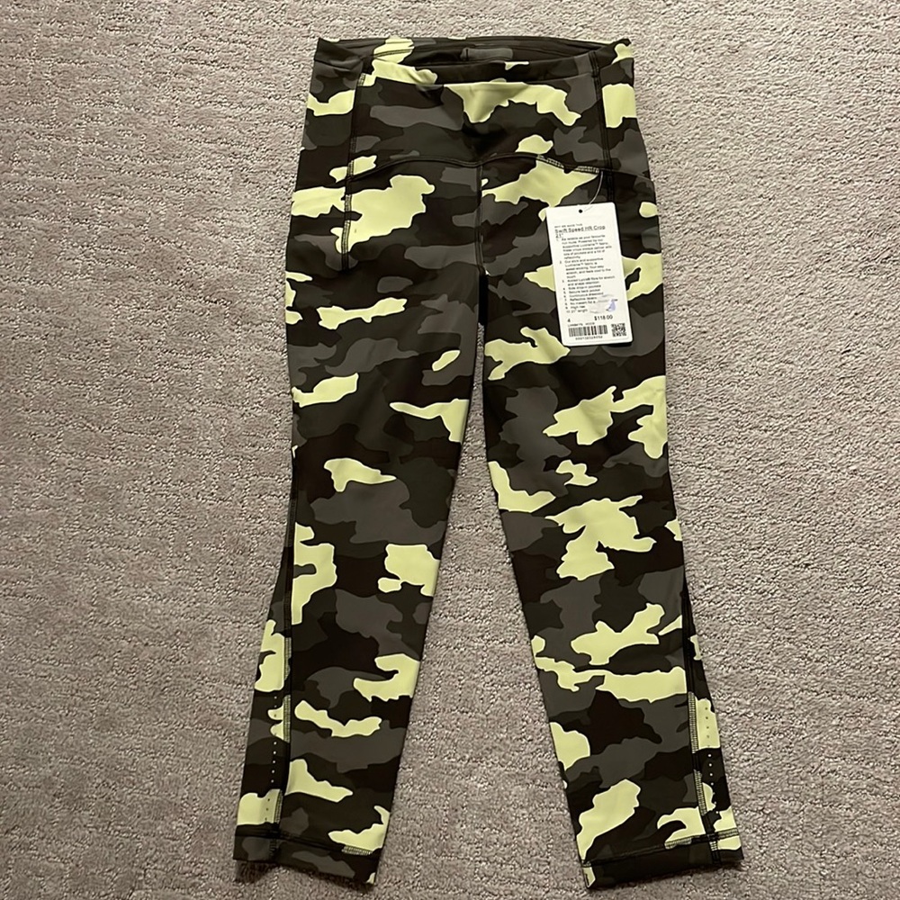 Lululemon crop 21 inch camo leggings size 4